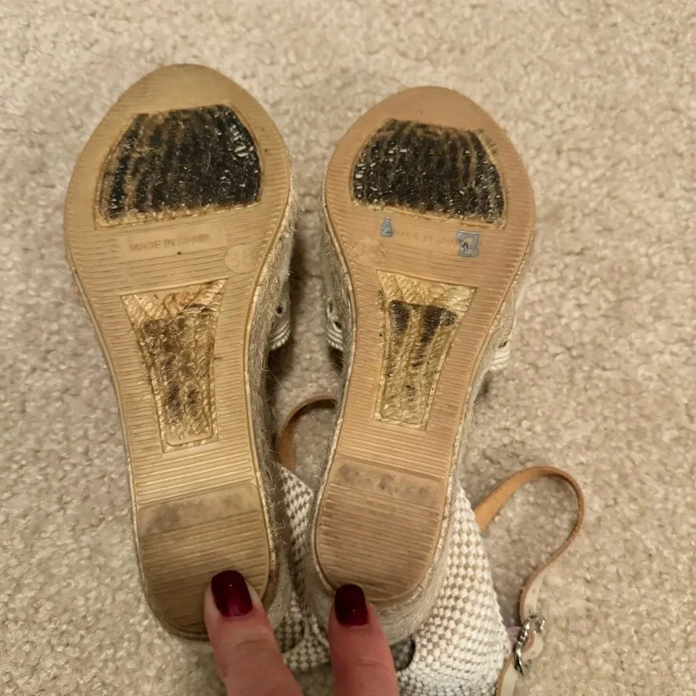 Maypol cream wedge